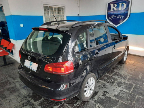 Imagem 9 de 14 de Volkswagen Spacefox 1.6 Comfortline 2015 Preta