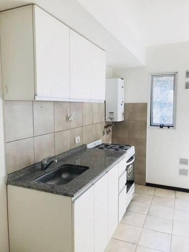 Imagen 3 de 11 de Departamento De 1 Dormitorio En Venta Barrio Mártin