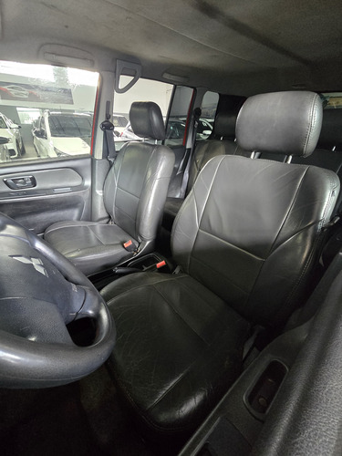 Mitsubishi Pajero TR4 2.0 4x2 Flex Aut. 5p