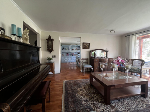 Casa Familiar En Condominio En San Carlos De Apoquindo