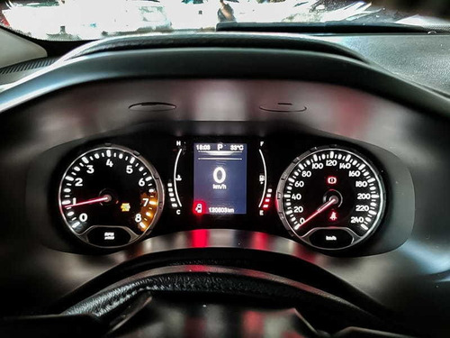 Imagem 14 de 15 de Jeep Renegade Longitude 1.8 Flex Automatico 2016