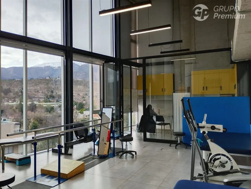 Oficina En Venta Con Renta Vigente - Los Dominicos 