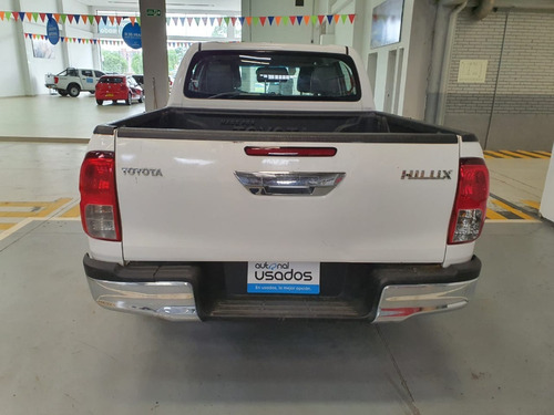 Toyota Hilux 147 Hp Dc 2.4 4x4 Die 2018 Egv914
