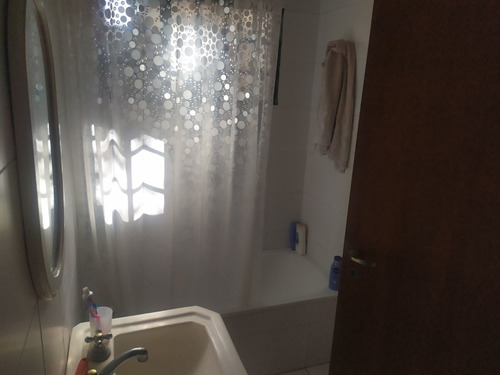 Imagen 11 de 21 de Casa En Venta C/ Cochera En Gonnet A 400mtrs De Cno, Gral. Belgrano