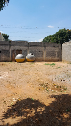 En Venta Terreno En Barquisimeto, Acepto Vehiculos