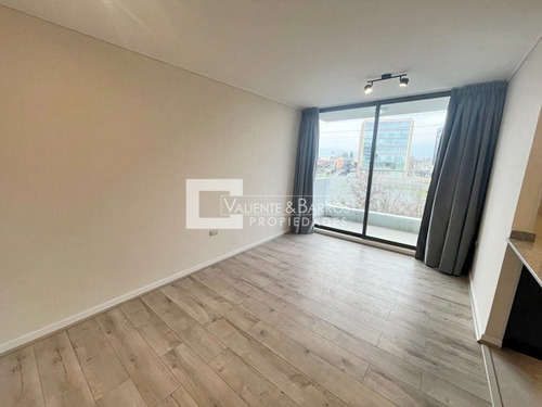 Departamento En Arriendo En Condominio Borde Andino