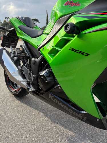 Kawasaki Ninja 300