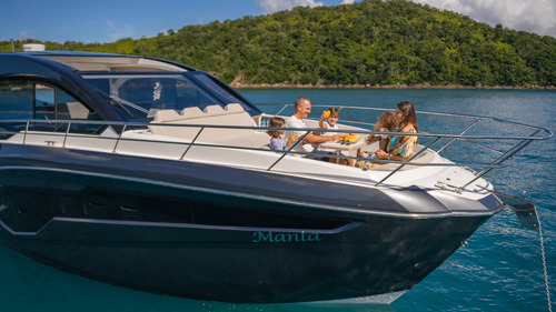 Lancha Nx 50 Invictus Design, Navegabilidade, 24 Pessoas