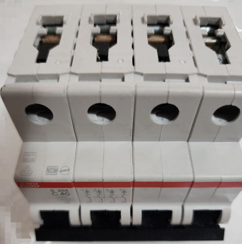 Interruptor Automatico Tetrapolar 4p 40a 6k 2cds254001r0404
