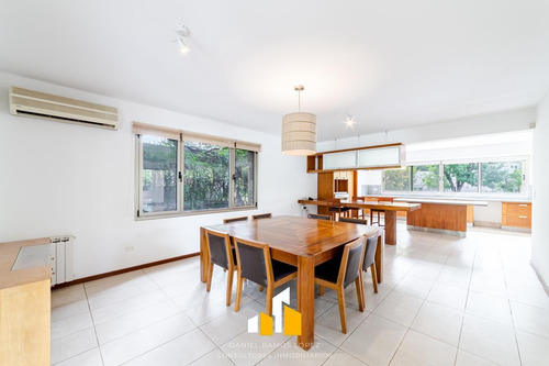 Imagen 6 de 29 de Importante Casa En Venta-lomas De La Carolina