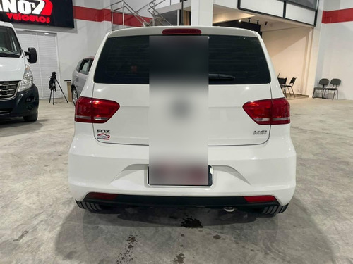 Imagem 10 de 12 de Volkswagen Fox Trendline 1.6 Flex 8v 5p