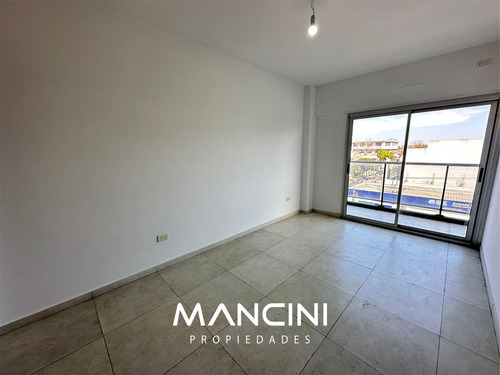 Departamento En Venta De 3 Ambientes - San Martin