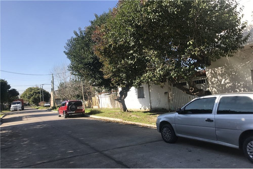 Casa En Venta A Reciclar Con Local Alquilado