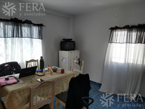 Imagen 7 de 10 de Venta En Block De Propiedades Con Patio En Comun En Wilde. Ideal Inversor (28578)
