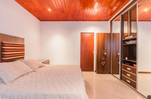 Imagen 19 de 30 de Casa 4 Ambientes, Con Quincho Y Piscina . Ciudad Evita. Posible Financiación Parcial.