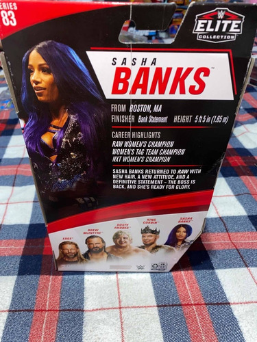 Imagen 3 de 3 de Wwe Elite Collection Sasha Banks Series 83 Figura