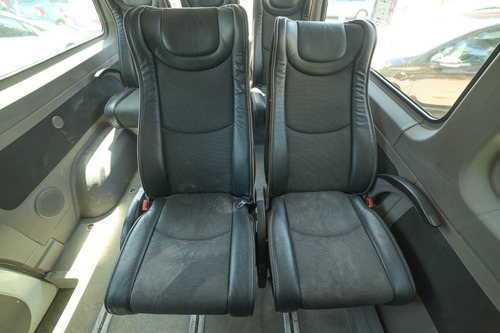 Imagen 14 de 16 de Mercedes-benz Sprinter 2017 2.1 415 Combi 3665 150cv 9+1 Tn