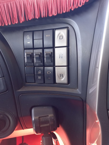 Imagem 16 de 17 de Iveco Stralis Hi Way 480 2017 6x2