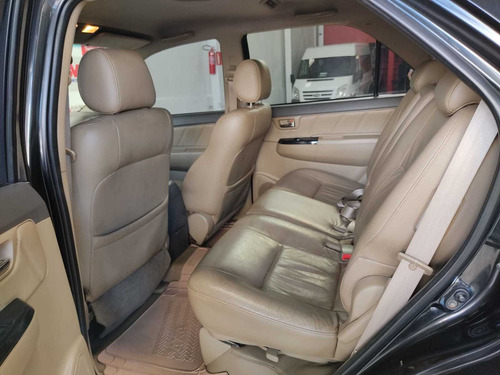 Imagem 7 de 8 de Toyota Sw4 Hilux Srv 3.0 4x4 (7 Lugares)