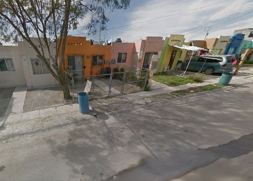Casa En Remate Ubicada En C. Ciprés, Colinas De San Juan(colinas De La Morena), Cdad. Benito Juárez, N.l. Sk04
