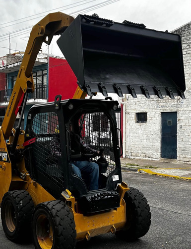 Mini Cargador 2020, Motor Diesel, Modelo 226 D
