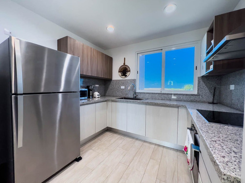 Renta Larga Penthouse Hard Rock Punta Cana (coral Bay), 2 Dormitorios