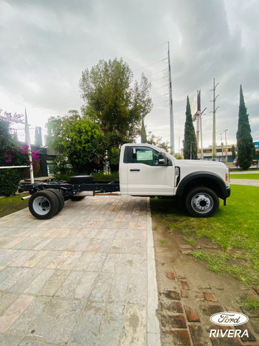 Ford F-450 Xl