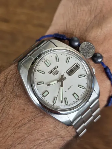 Seiko 5 Automático 7009 Vintage Anos 80 Claro Clássico Raro