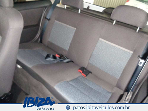 Imagem 9 de 10 de Chevrolet Celta Ls 1.0 Mpfi 8v Flexpower 3p Flex 2013