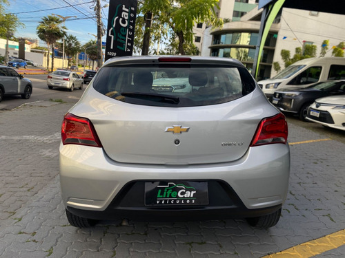 Chevrolet Onix HATCH LT 1.0 8V FlexPower 5p Mec.