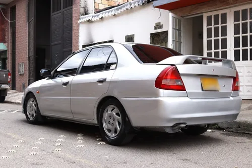 Mitsubishi Lancer Glx 1.6 Mod 97