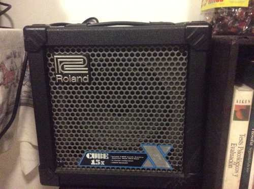 Amplificador Roland Cube 15-X para guitarra de 15W