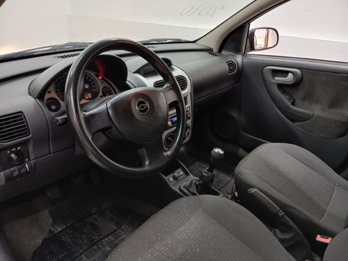 Chevrolet Corsa 1.4 MPFI PREMIUM SEDAN 8V FLEX 4P MANUAL