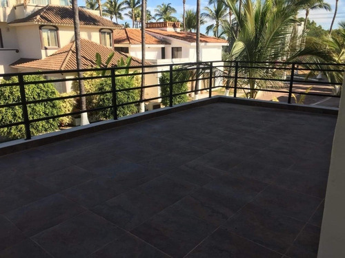 Imagen 3 de 25 de Casa En Venta En Exclusivo Condominio
