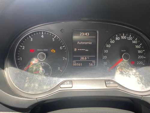 Imagen 10 de 18 de Volkswagen Fox 2013 1.6 Comfortline 3 P