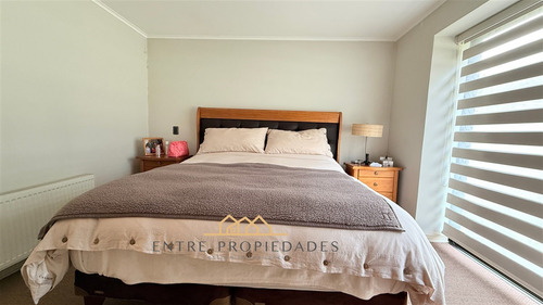 Casa En Venta De 4 Dorm. En Colina