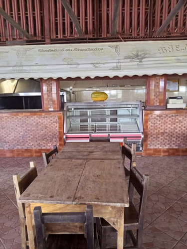 Imagen 3 de 15 de Fondo De Comercio Tasca Restaurant El Corral 550m2 Los Teques
