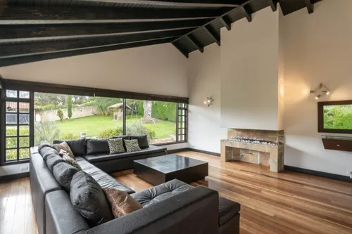 Casa En Venta En La Calera. Cod V12135
