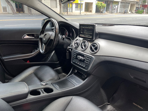 Mercedes-Benz Clase GLA 1.6 Gla250 At Sport B.efficiency