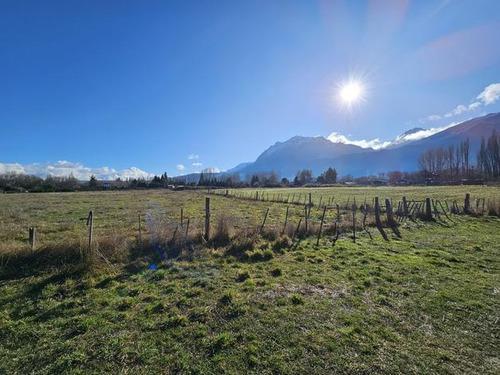 Venta - Una Hectárea A 150 Mts² De Ruta 40, El Hoyo