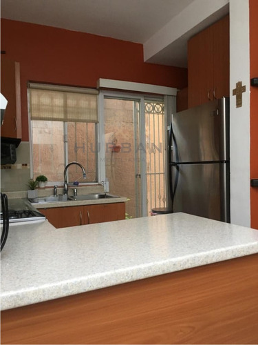 Hurban Vende Casa Modificada Y Ampliada, De Dos Plantas, En