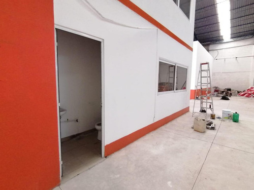 Bodega En Renta En Querétaro Avenida Principal Por Boulevard Bernardo Quintana Con Transformador