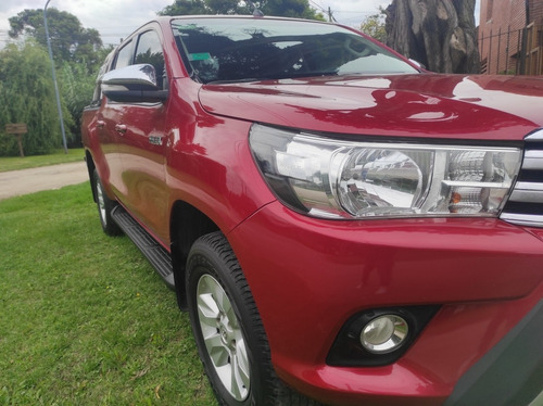 Toyota Hilux 2.8 Cd Srv Pack 177cv 4x2 2017