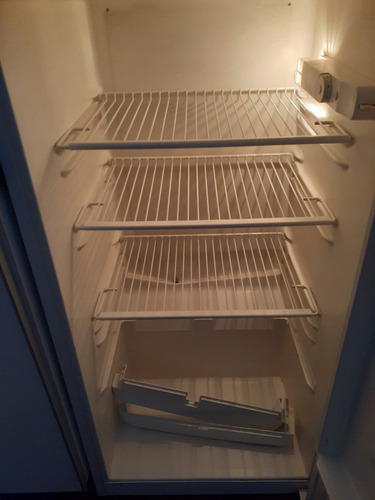 Heladera Para Repuestos O Arreglo White Westinghouse Oferta Blanco (Usado)