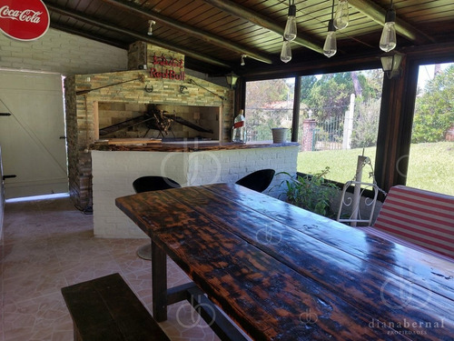 Imagen 9 de 14 de Casa A 250mts De La Playa Mansa, 2 Dorm Y Amplia Barbacoa