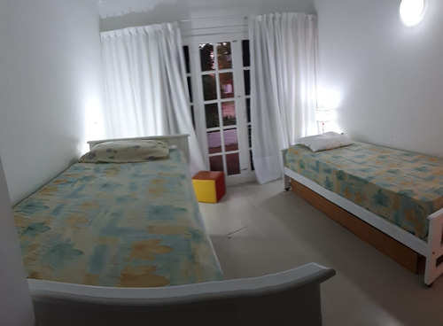Imagen 16 de 17 de Excelente Chalet De 4 Amb C/ Pileta Y Playroom | Caisamar