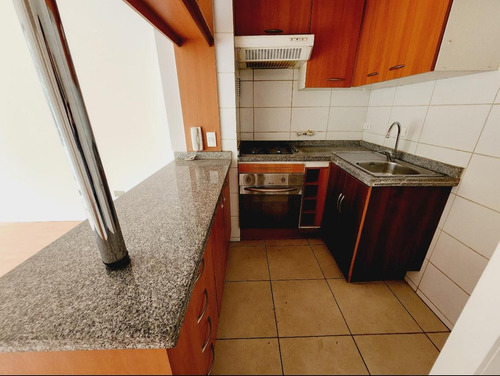 Estupendo Depto 2d/2b + 2 Bodegas En Edificio Sol Oriente
