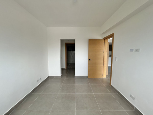 Apartamento De 1 Hab En Alquiler En Gazcue Con Línea Blanca Y Vista Al Mar