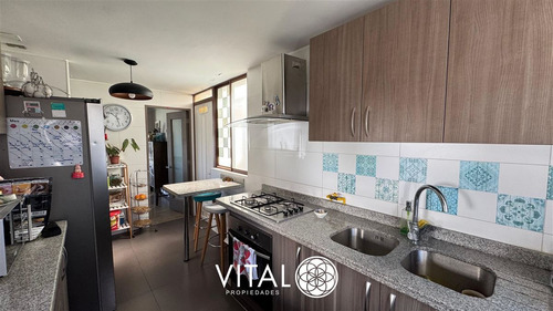 Casa En Venta De 3 Dormitorios Y 3 Baños En Quilpué