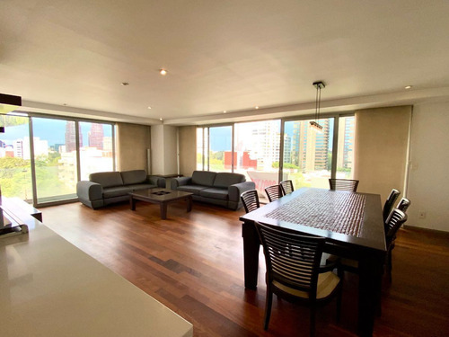 Departamento Con Gran Vista En Campos Eliseos Esquina Arquim